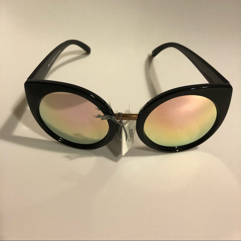 Retro style black round cat eye mirror sunglasses